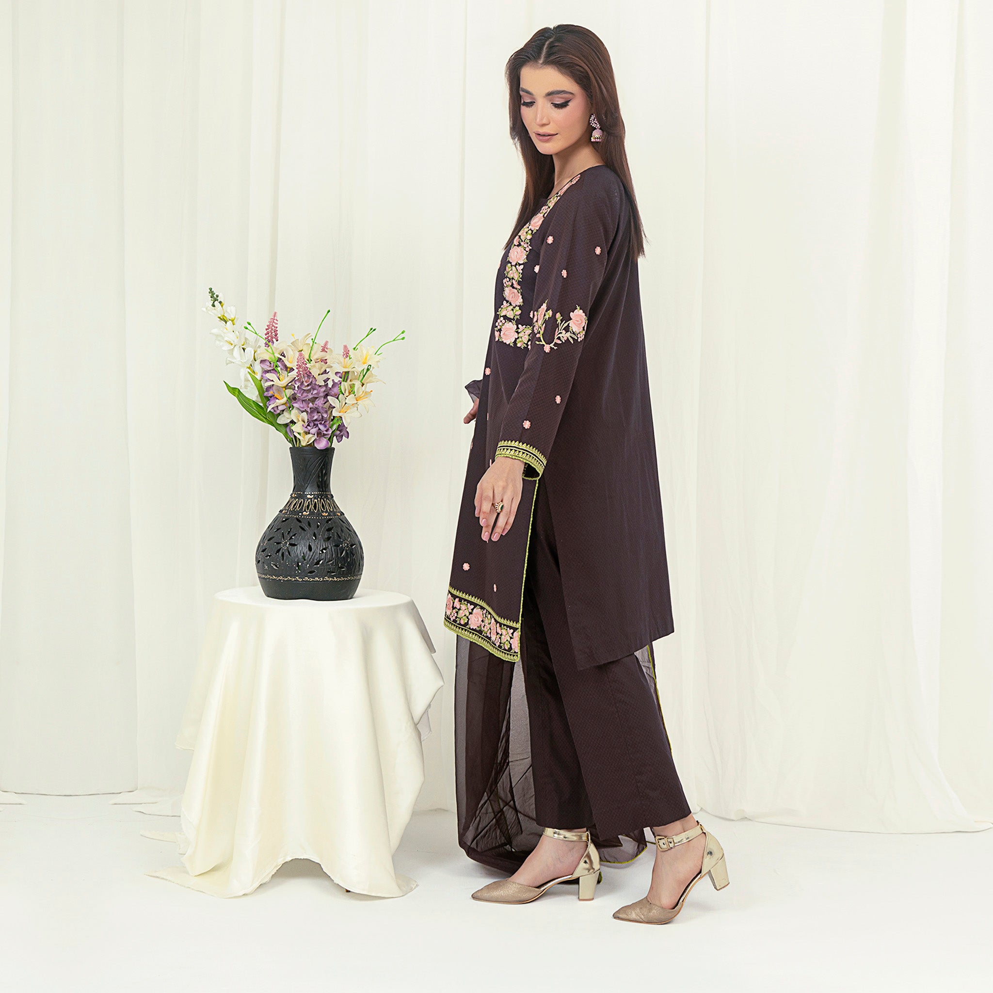 Elegant Embroidered Black Two-Piece Suit with Organza Dupatta