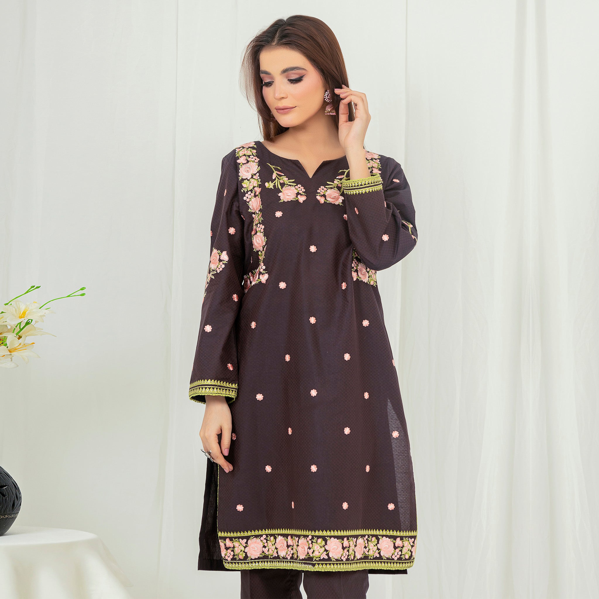 Elegant Embroidered Black Two-Piece Suit with Organza Dupatta