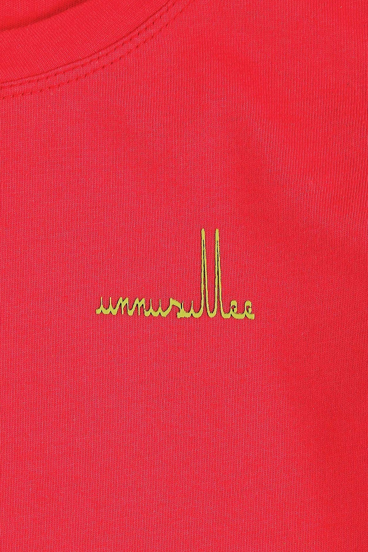 Blushin’ Gajjraili, T-Shirt (Red) - UNNUSULLEE
